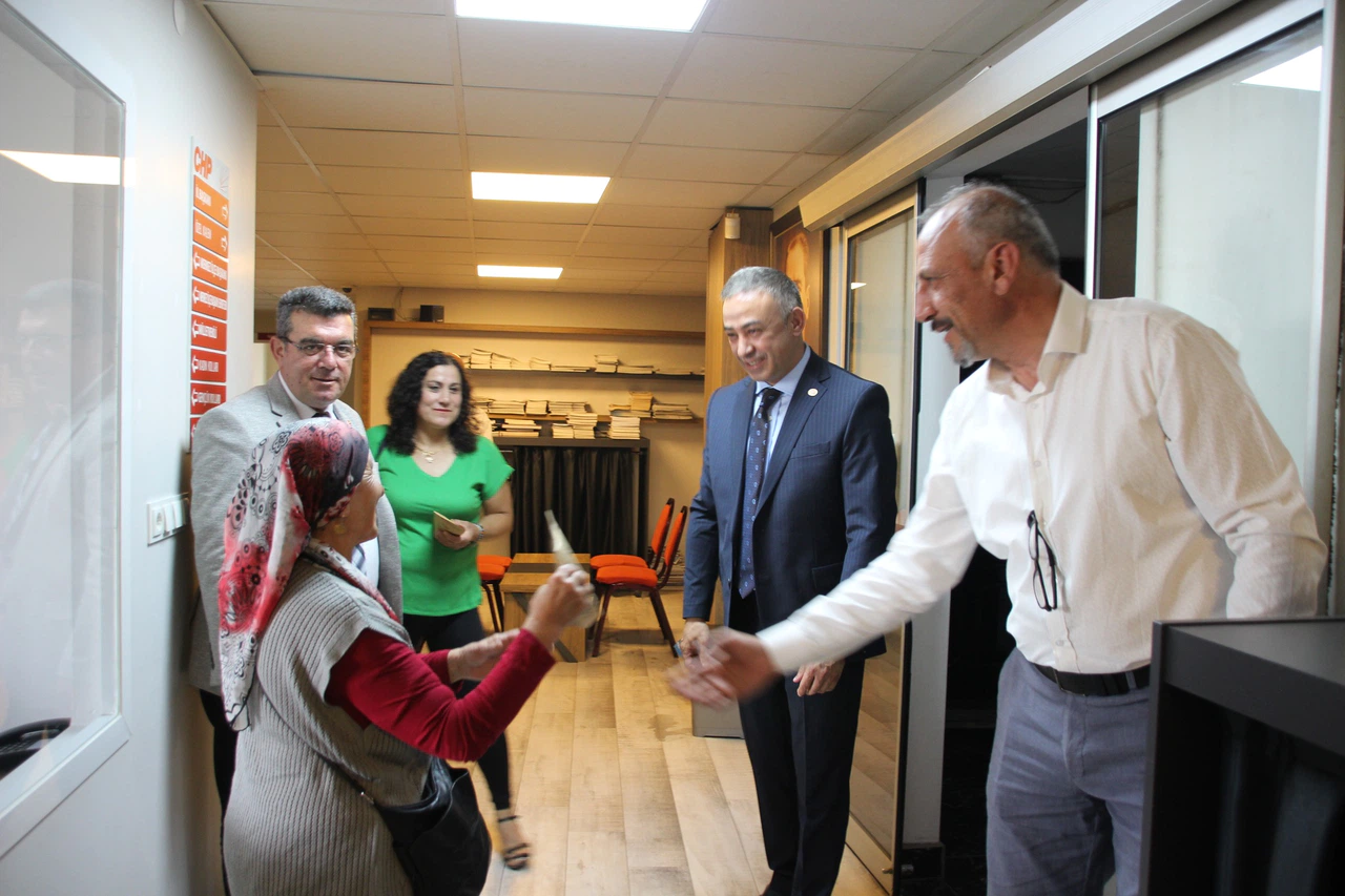 CHP’de Bayramlaşma Programı