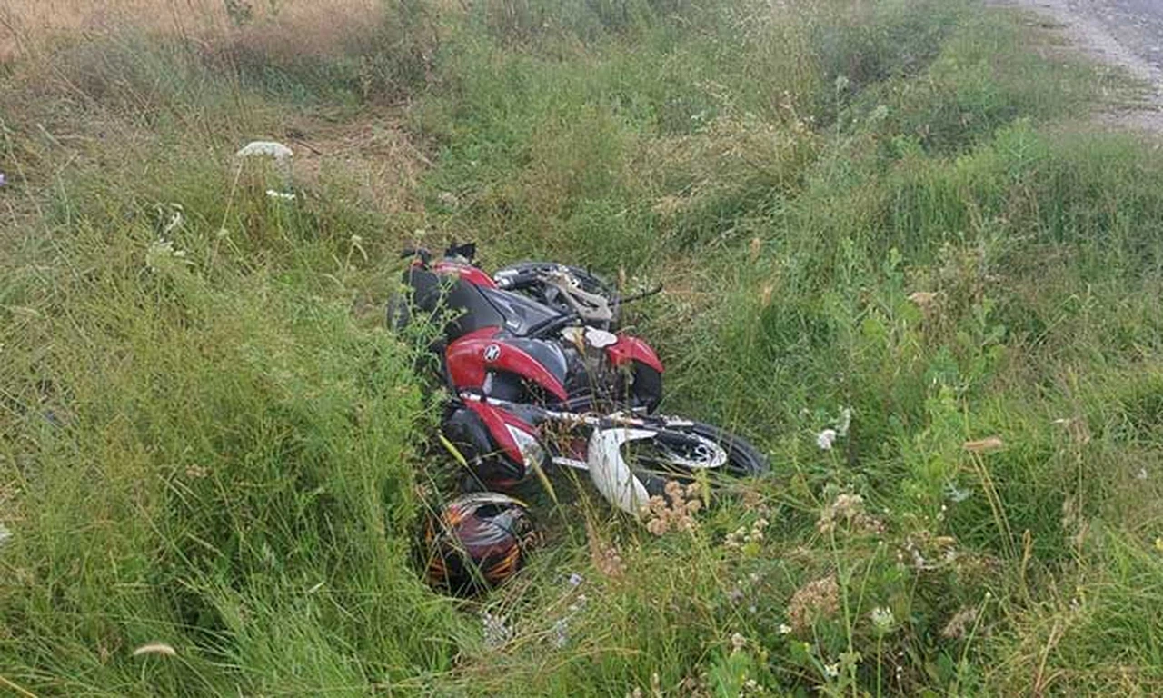 Devrilen Motosikletin Sürücüsü Yaralandı