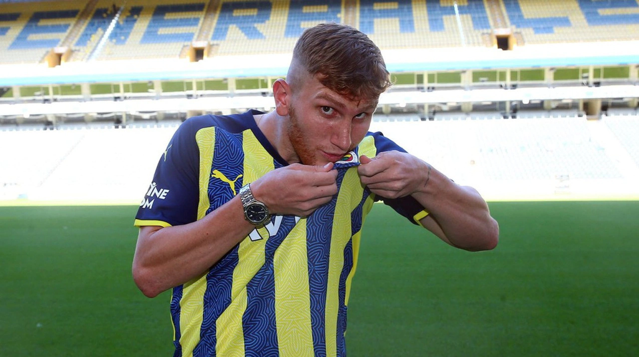 Fenerbahçe'nin Genç Yıldızına 1. Lig Kancası