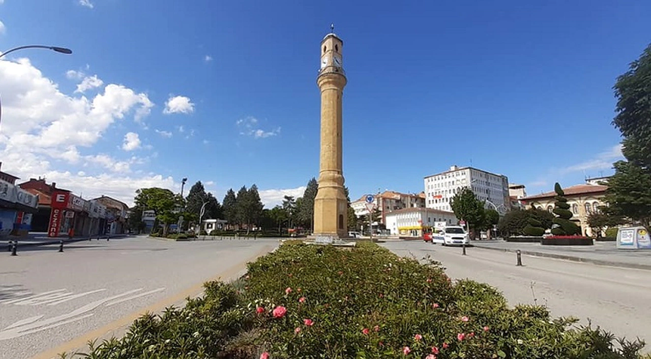 Güneşin Tepede Olduğu Saatlere Dikkat!