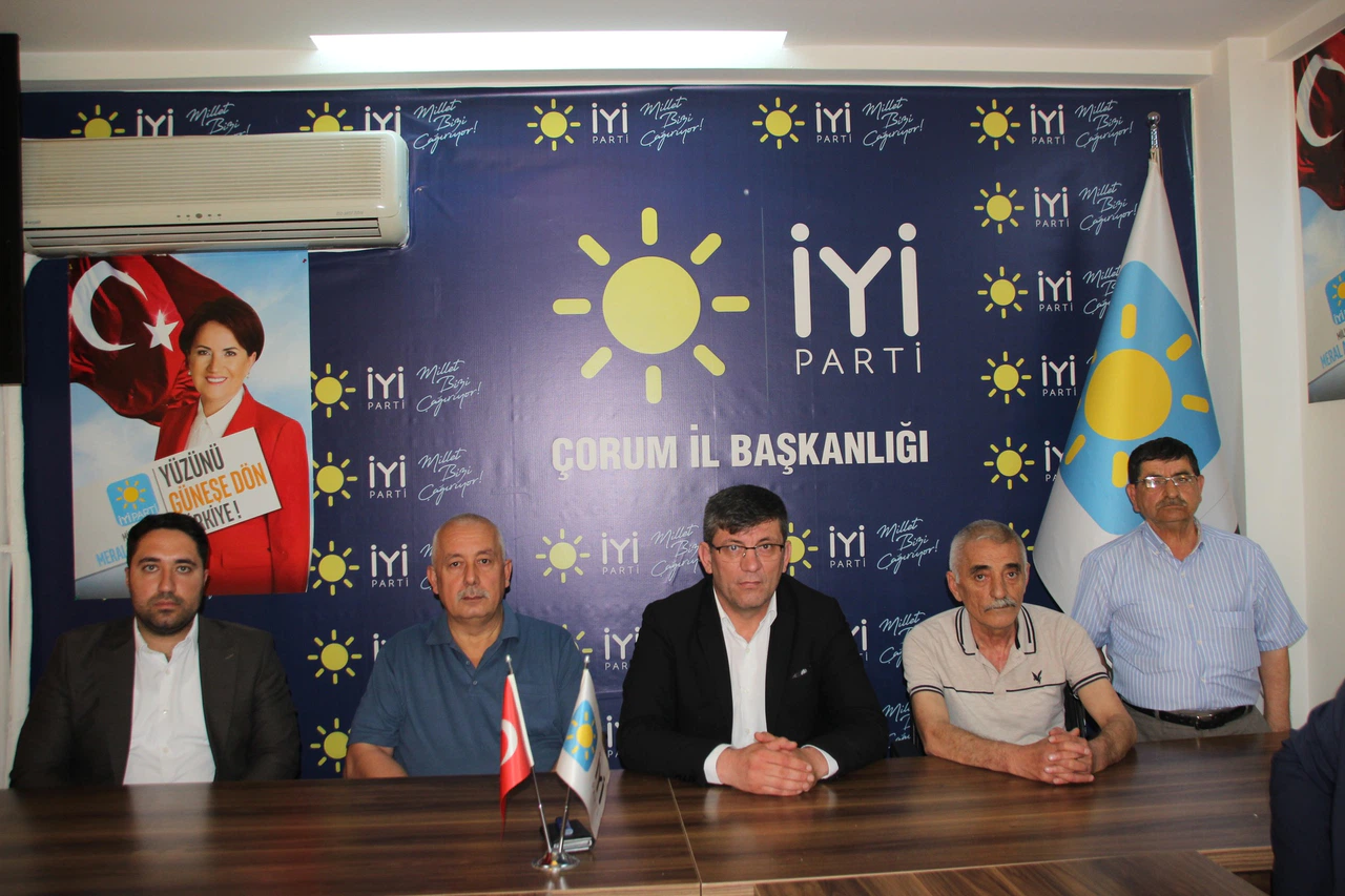 İYİ Partililer Bayramlaştı