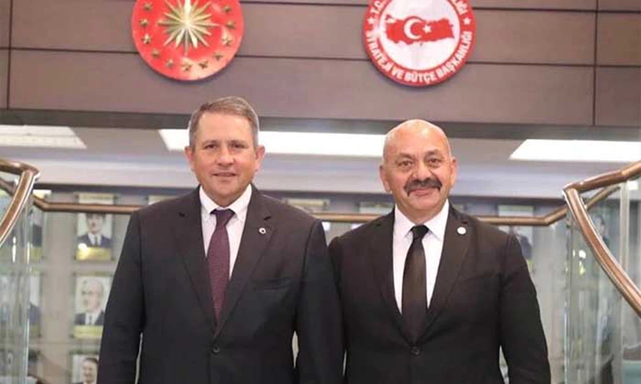 Başkan İsbir, Külliye’de