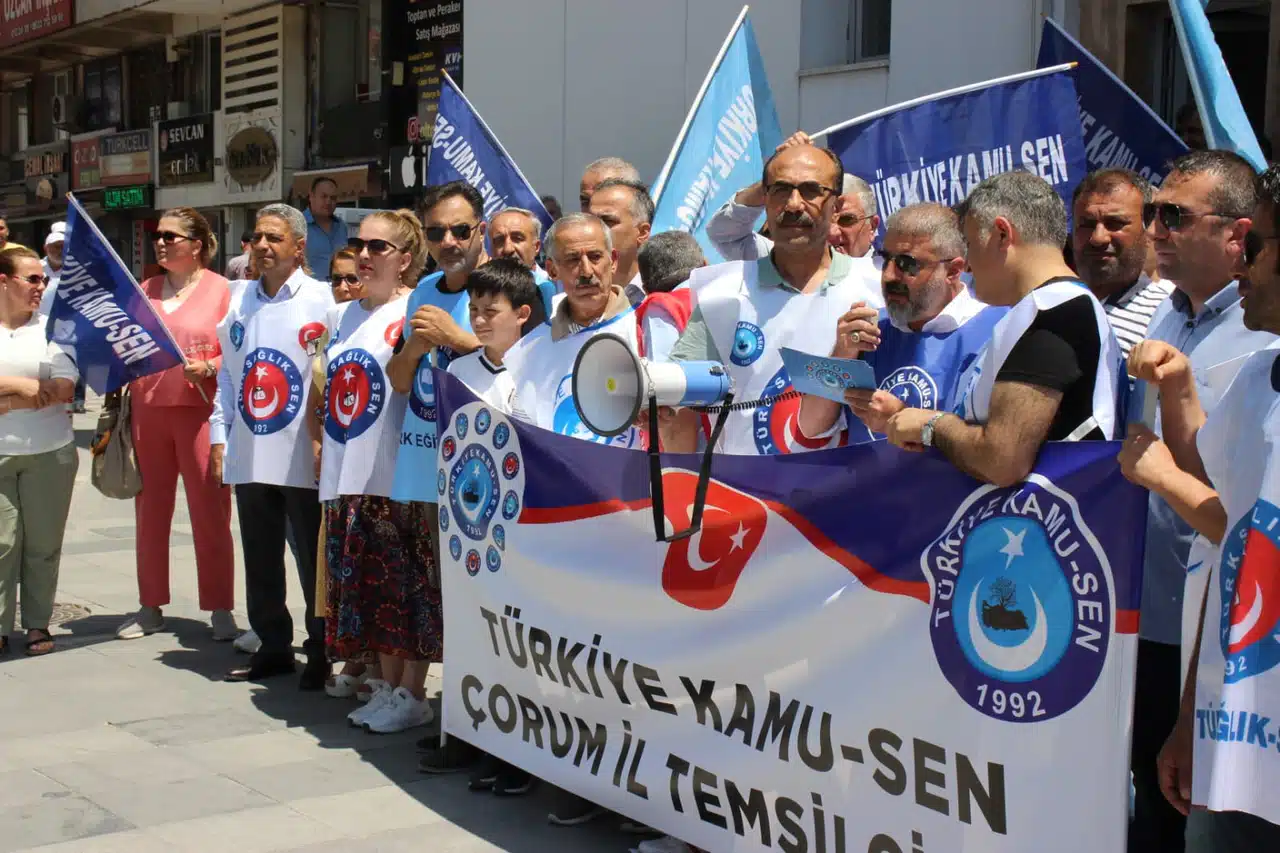 Kamu Çalışanları, Daha Fazla Zam İstiyor