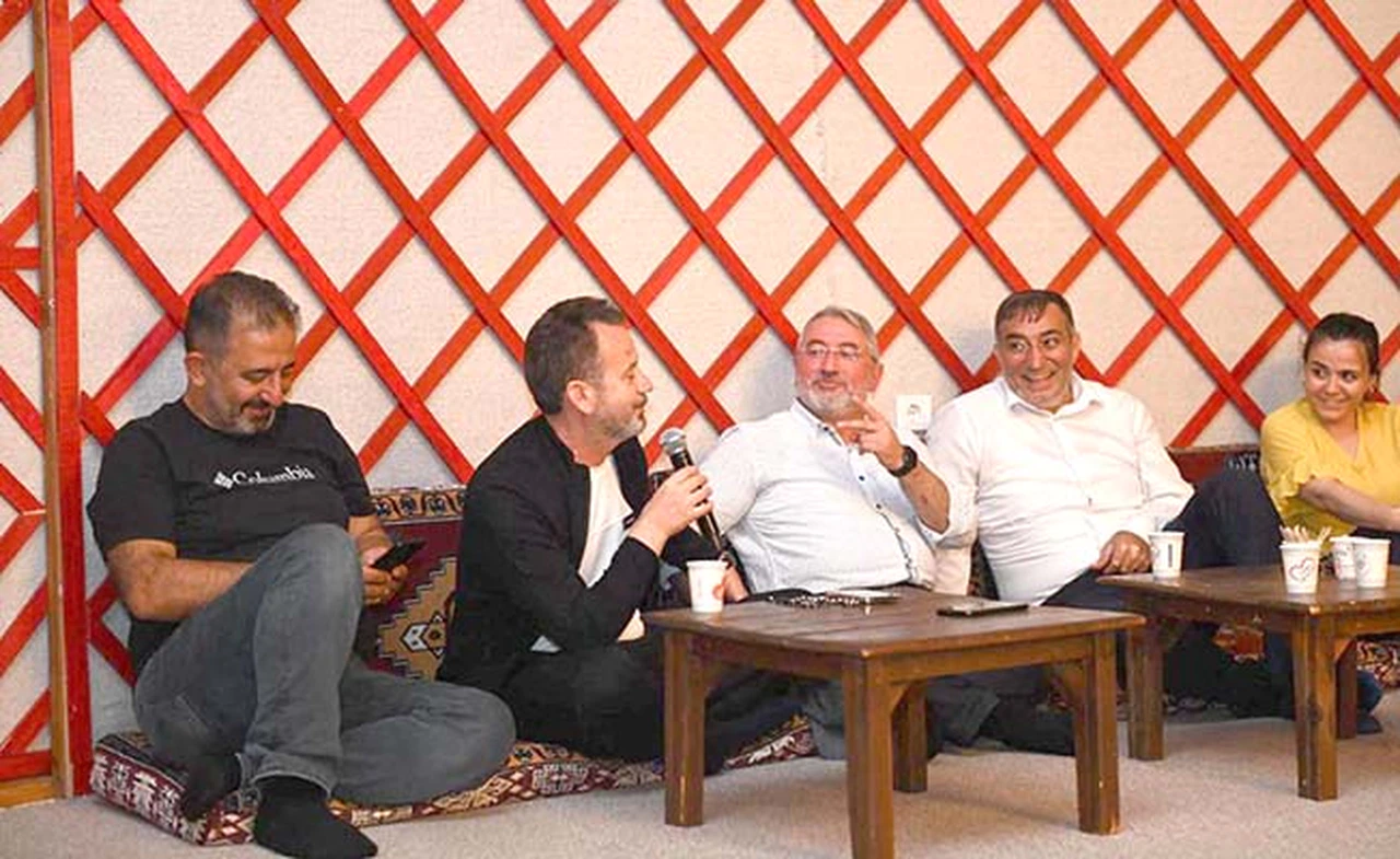 Kenan Yaşar, Genç Avukatlarla Buluştu