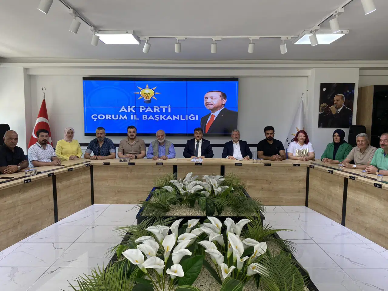 Kıyıklık’ı Partide Ağırladılar