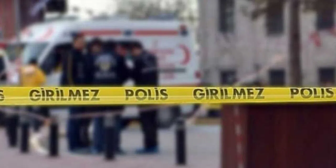 Karşıya Geçmeye Çalışan Çocuğa Araba Çarptı