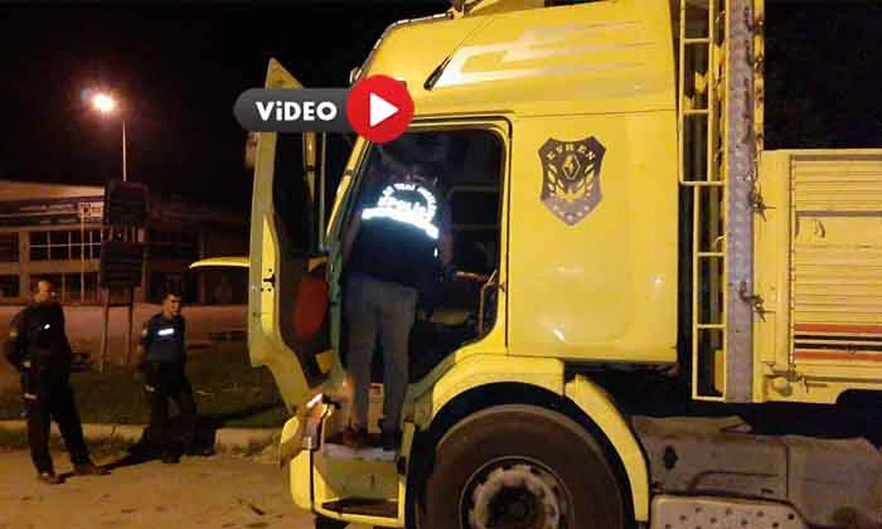 Park Halindeki Kamyondan 2 Bin Lira Çalındığı İddia Edildi
