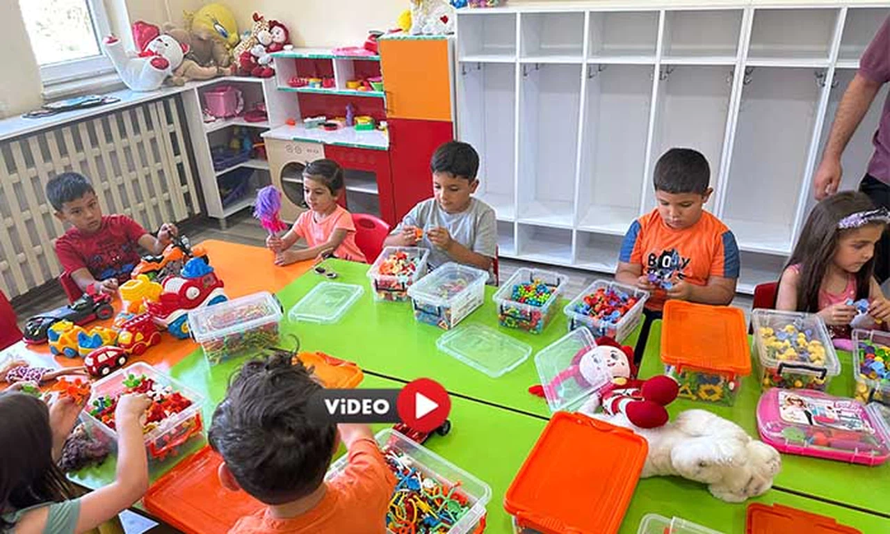 Portekiz’den Geldiler, Deprem Çocukları için Oyuncak Topladılar