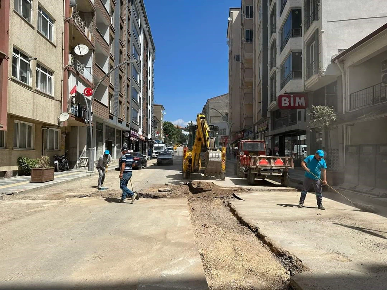 Şahiner, Yol Onarım Çalışmalarını İnceledi