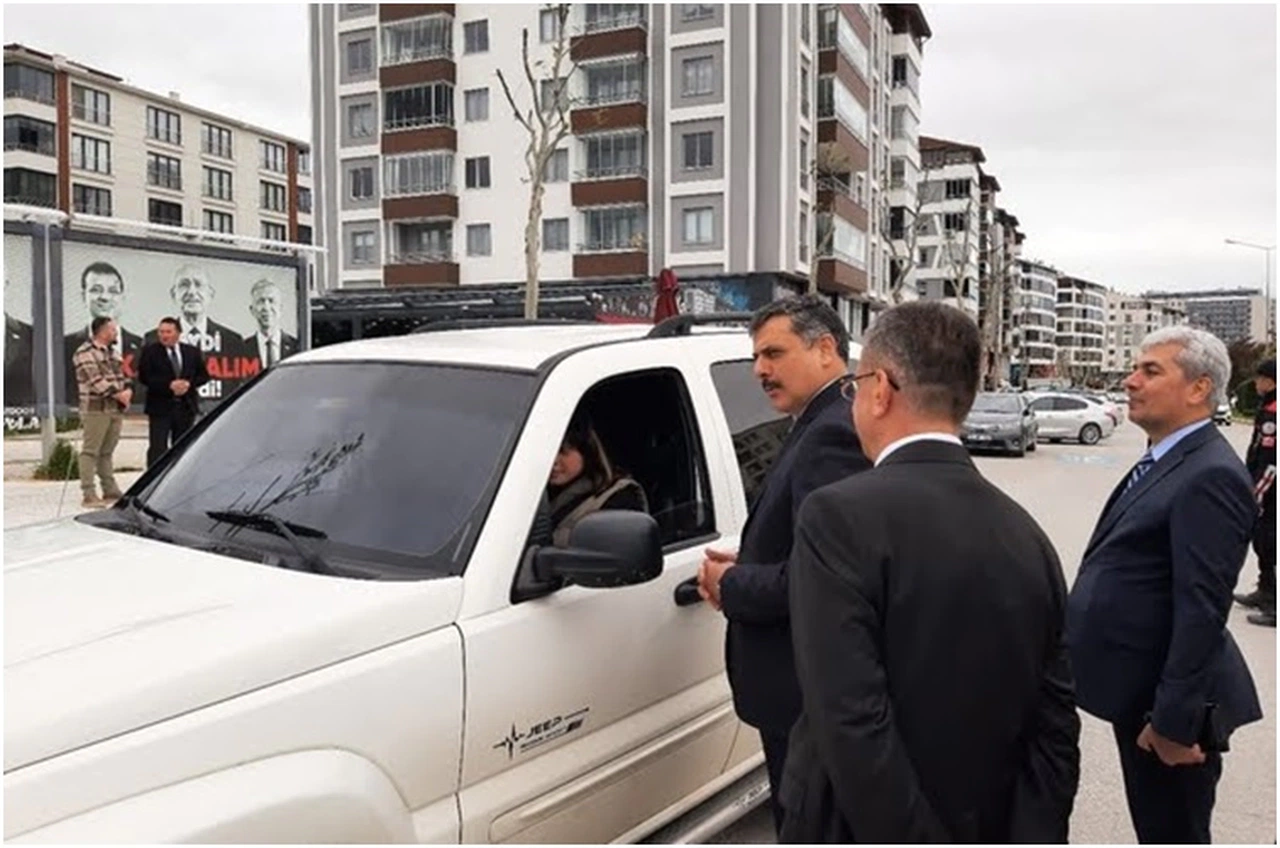 1072 Kişi ve 106 Araç Kontrol Edildi