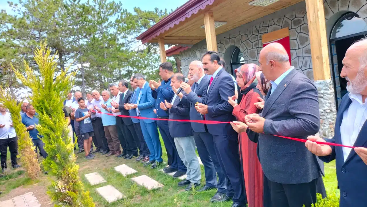 Beyoğlu Yayla Cami, Dualarla İbadete Açıldı