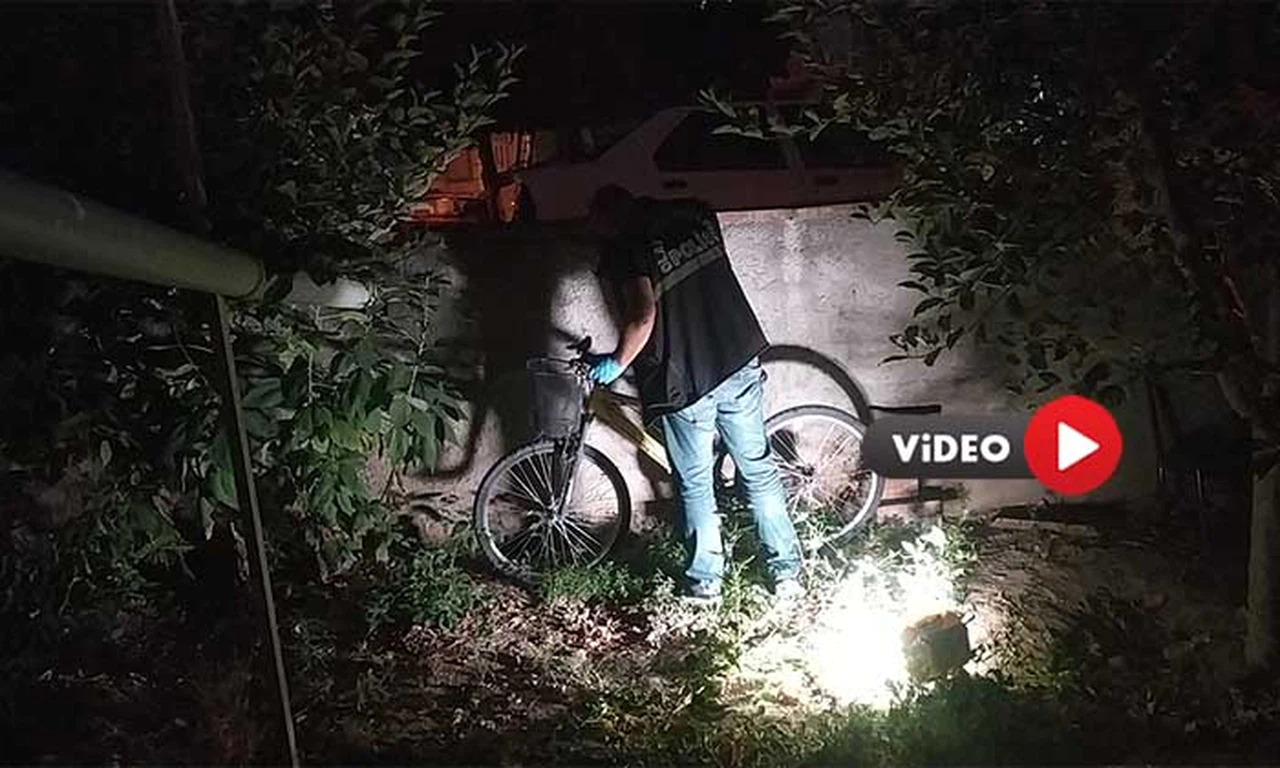 Polis Çalınan Bisikleti Sahibine Teslim Etti