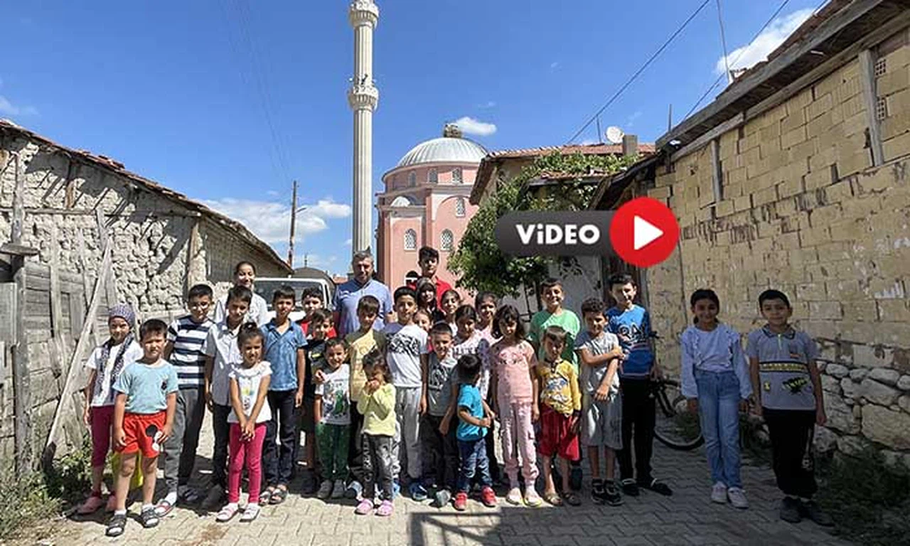 Çevreci İmamın Sıfır Atık Hassasiyeti Köyüne Örnek Oldu