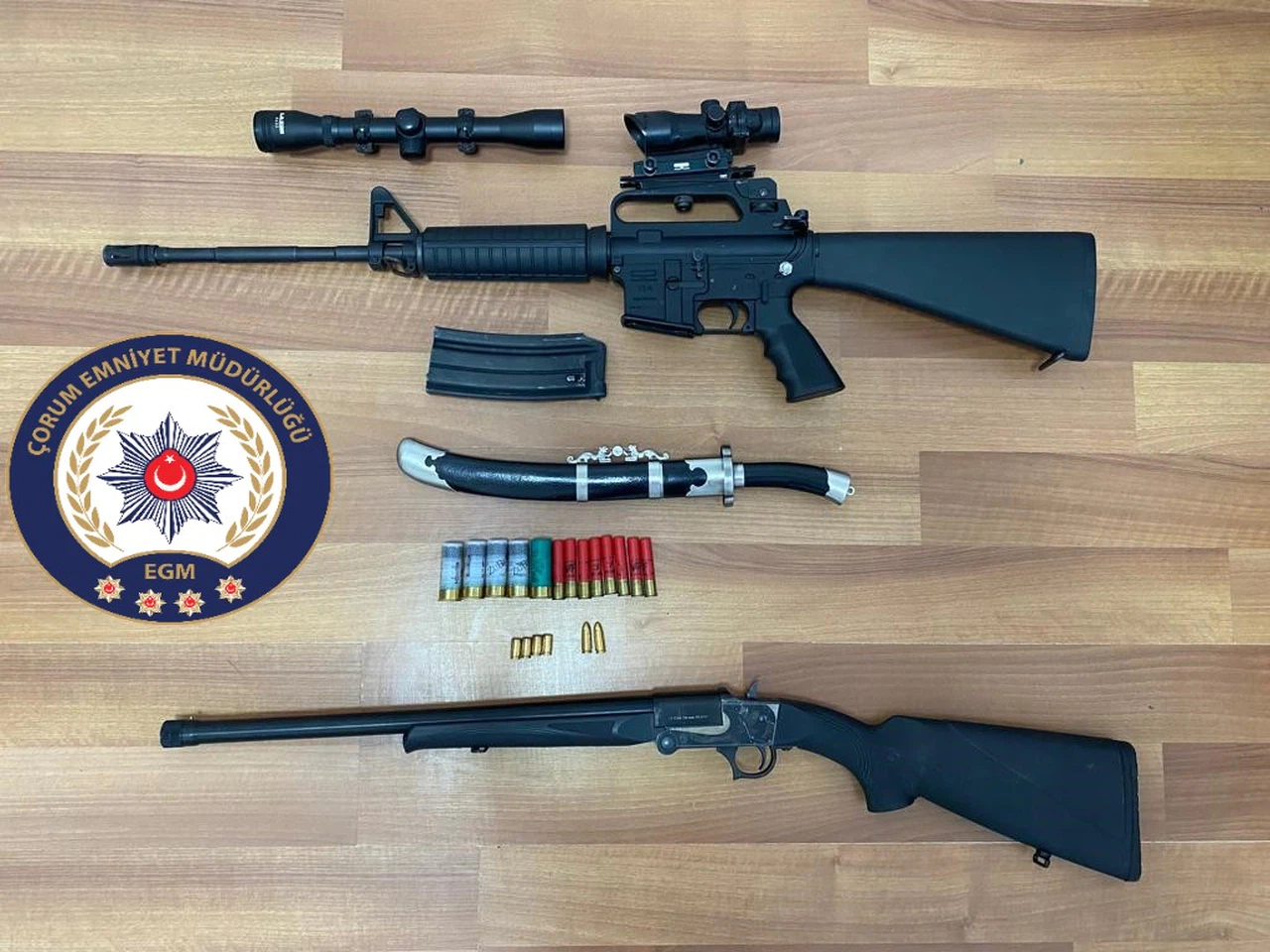 Durdurulan Araçtan Tüfek ve Fişekler Çıktı