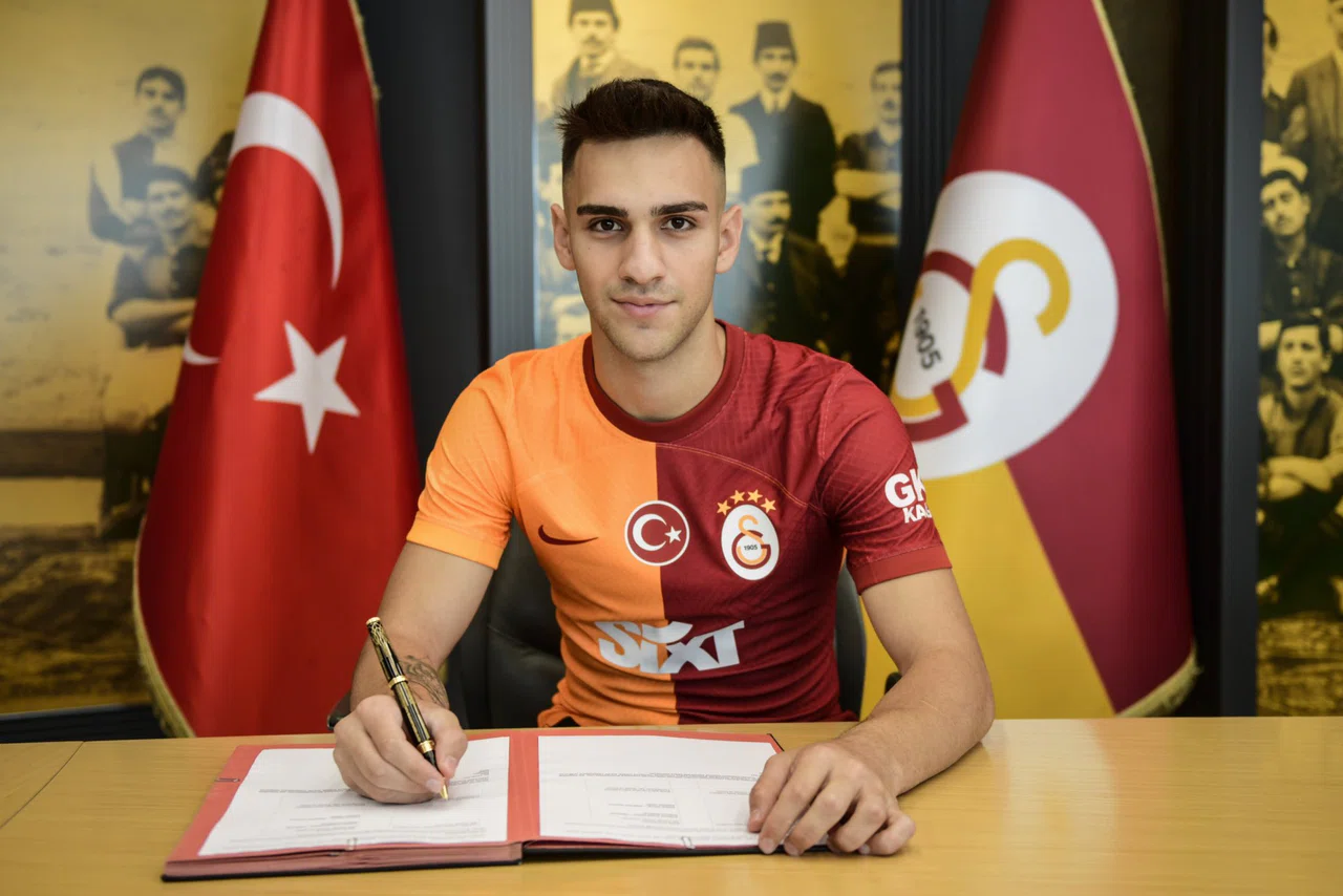 Eren Aydın Sözleşme Yeniledi