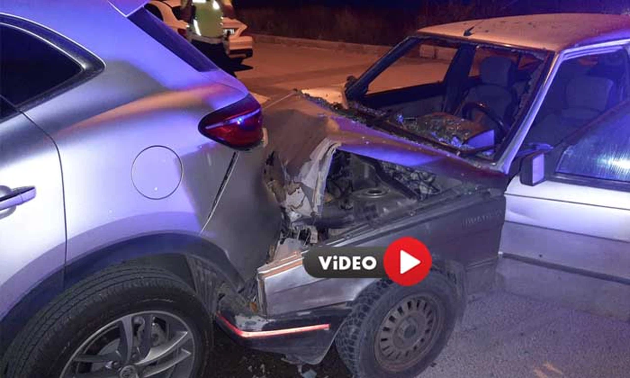 Polisten Kaçarken Kaza Yaptılar