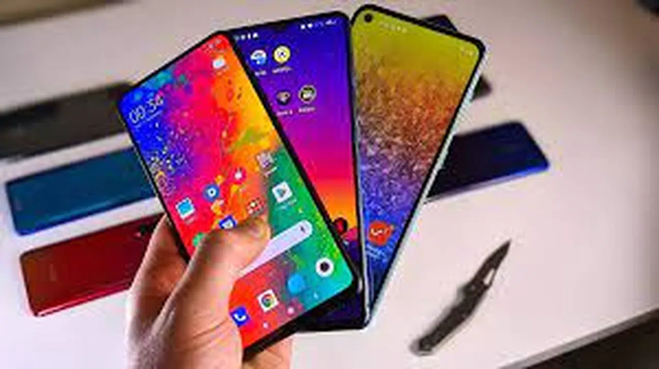Üniversitelilere Vergisiz Telefon Satışının Detayları Belli Oldu