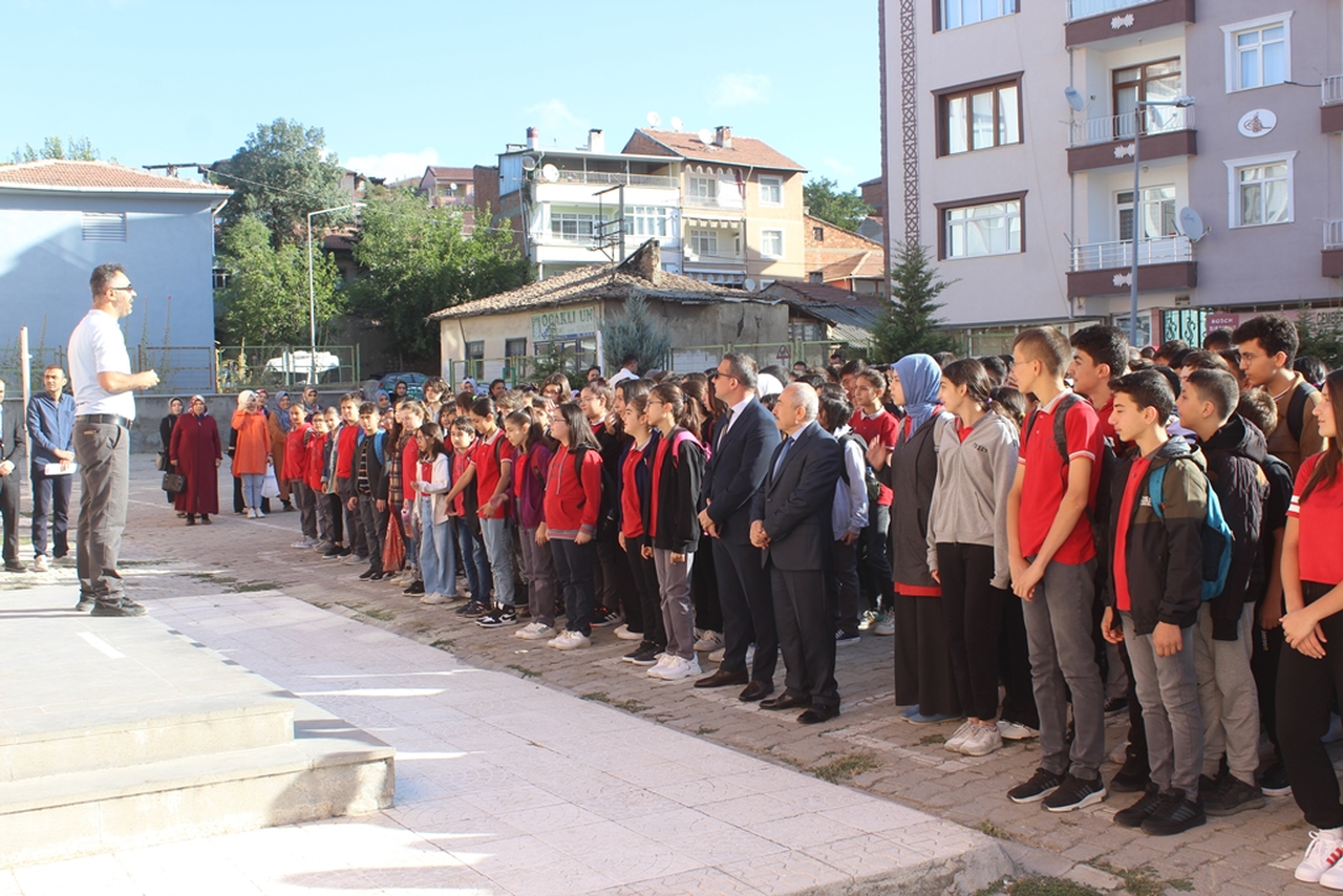 Bayat’ta 1920 Öğrenci Ders Başı Yaptı
