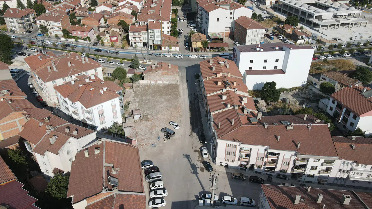 İki Cadde, 20 Metrelik Yolla Birleşecek