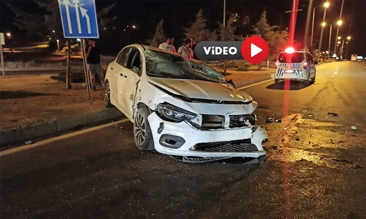 Kavşakta Kaza: 2 Yaralı  