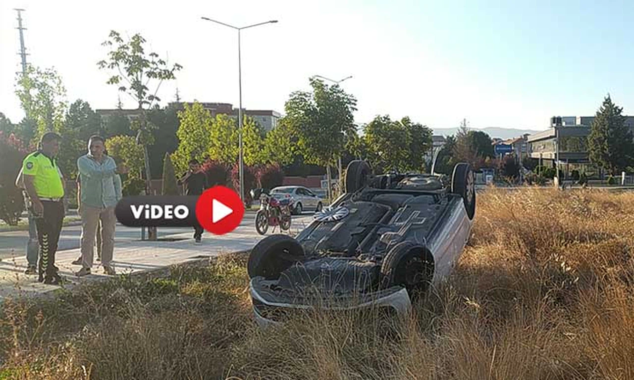 Kontrolden Çıkan Otomobil Takla Attı