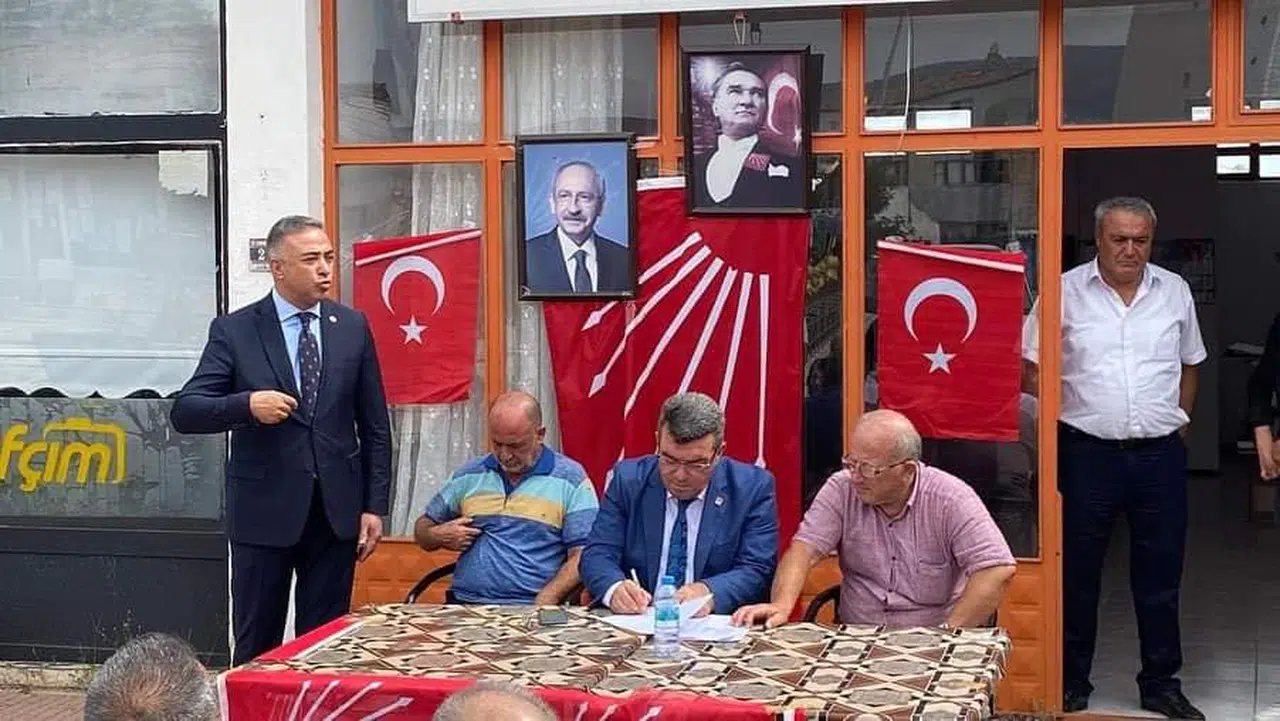 Ortaköy’de Bayrak Değişimi