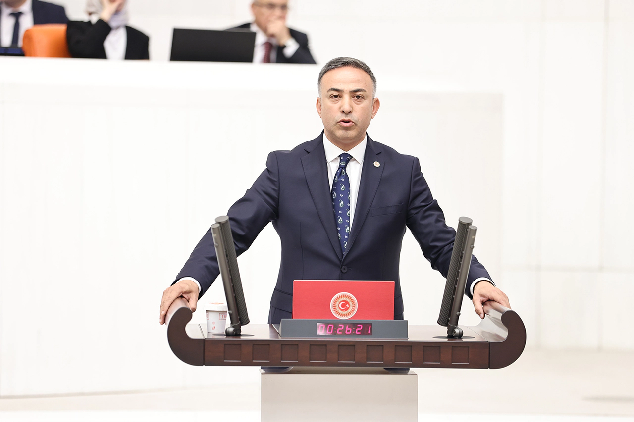 Tahtasız: Türkiye’nin Yükünü Kamyoncu Esnafımız Çekiyor
