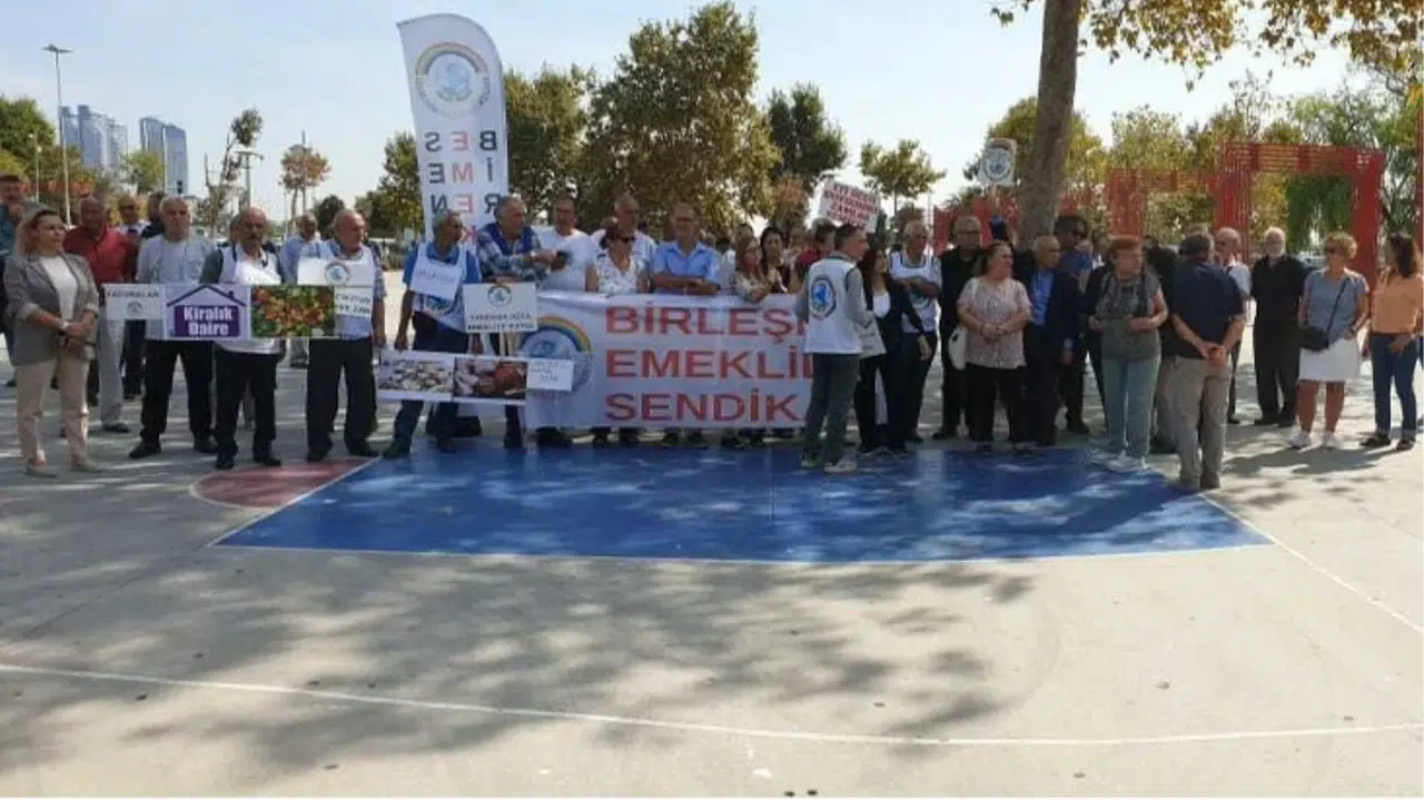 Emeklilerin Maaş İsyanı! "Geçinemiyoruz" Diyerek Hükümetten 4 Talepte Bulundular