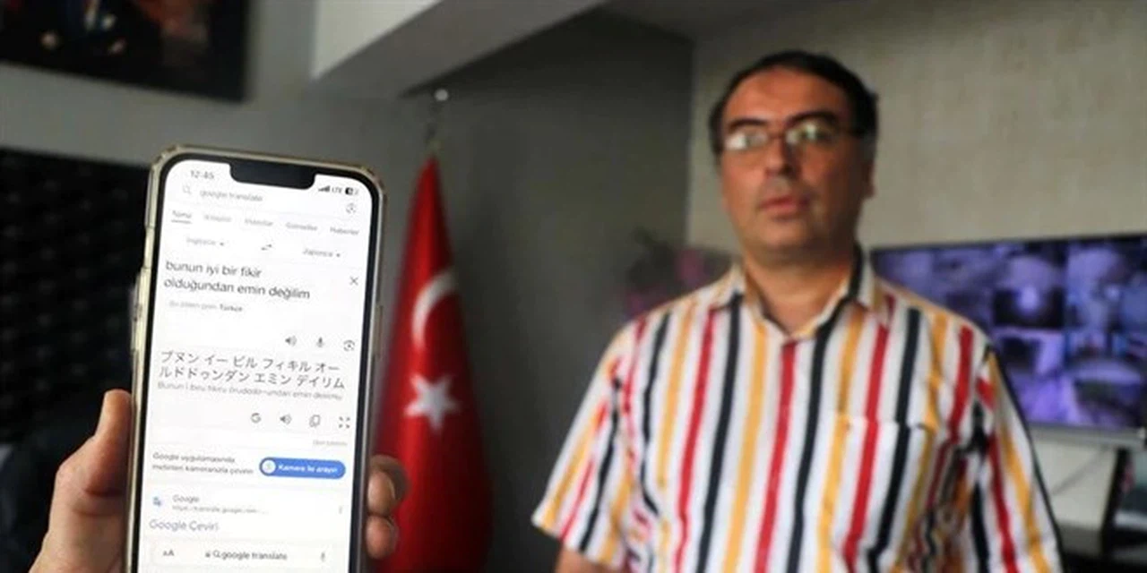 45 Yaşındaki Enis Öğretmen Tam 44 Dil Biliyor