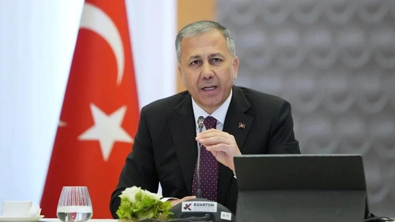Bakan Yerlikaya: 48 ilde Düzenlenen  Operasyonlarda 50 Şüpheli Yakalandı