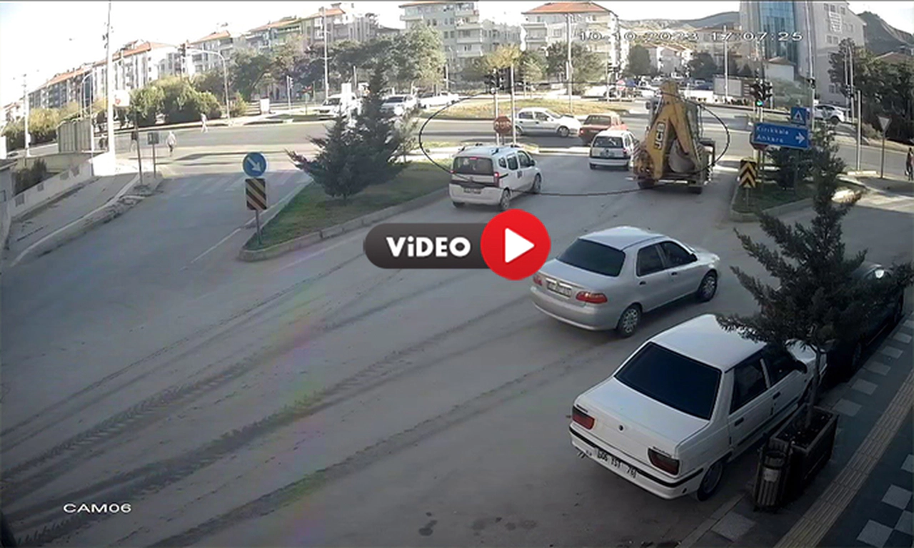 Dehşet Verici Kaza Kameralara Yansıdı