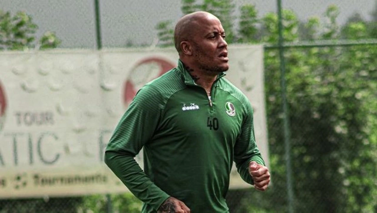 Dino Ndlovu Antrenmanda