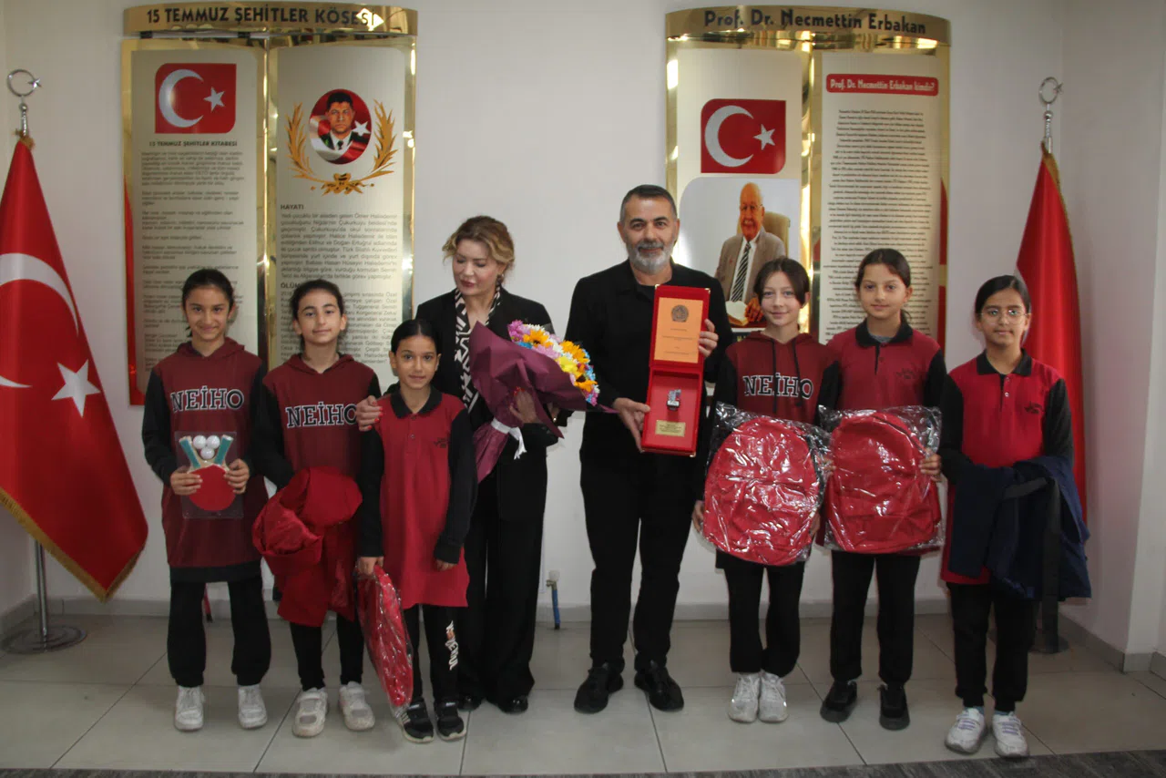 Hayırsever İşadamından Okullara Spor Malzemesi  