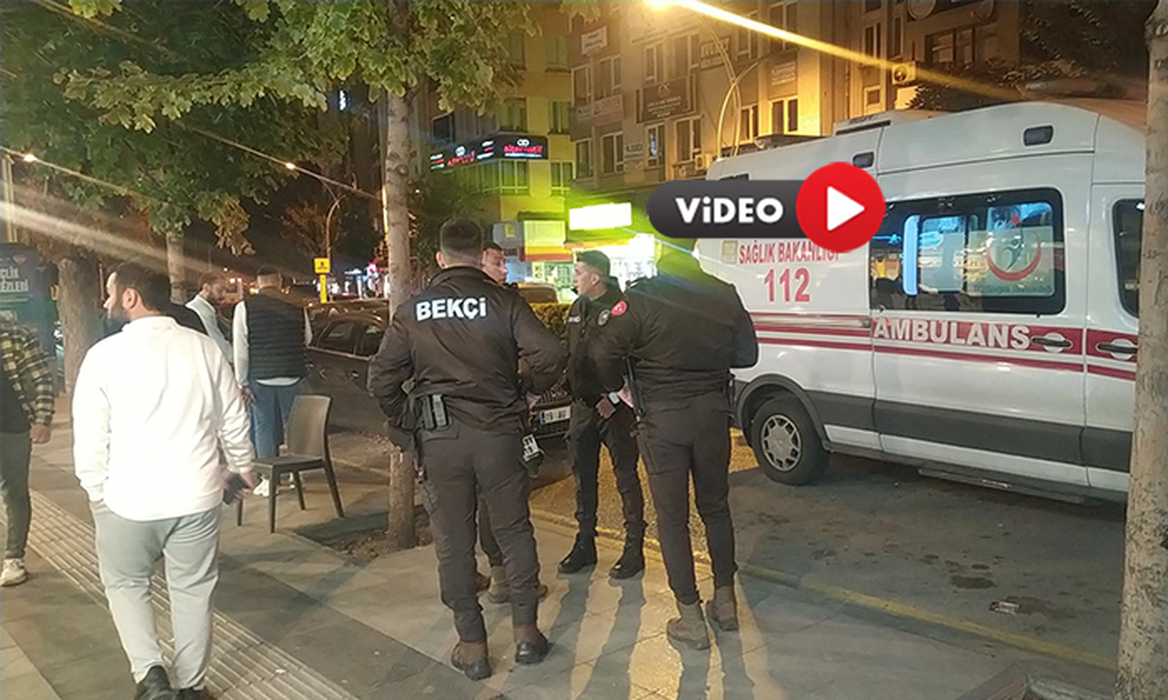 Kızlar Arasında Bıçaklı Kavga  