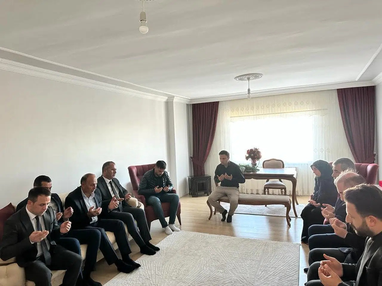 MHP’lilerden Şehit Ailelerine Ziyaret