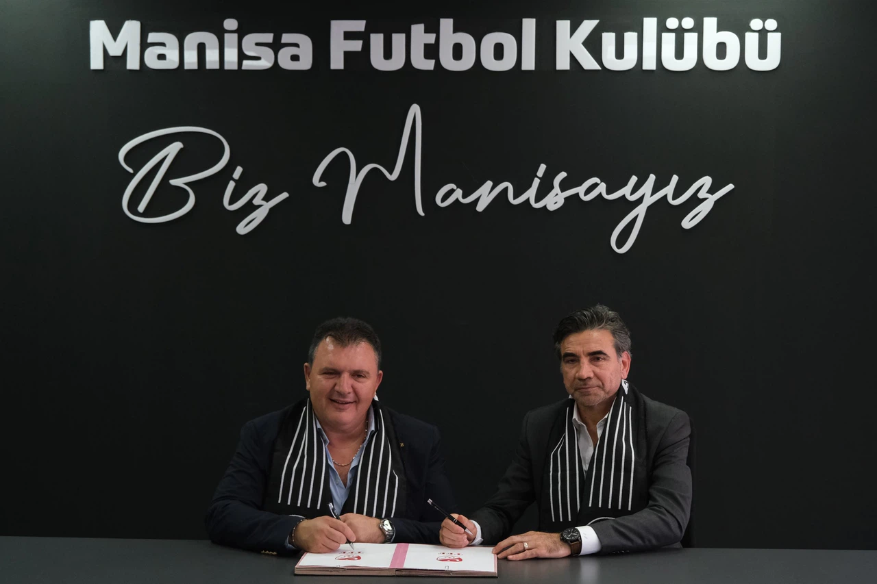 Rakip, Yeni Hocasıyla Sözleşme İmzaladı