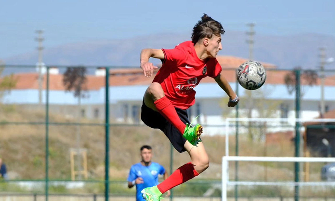 U17'de Galibiyet 5-2