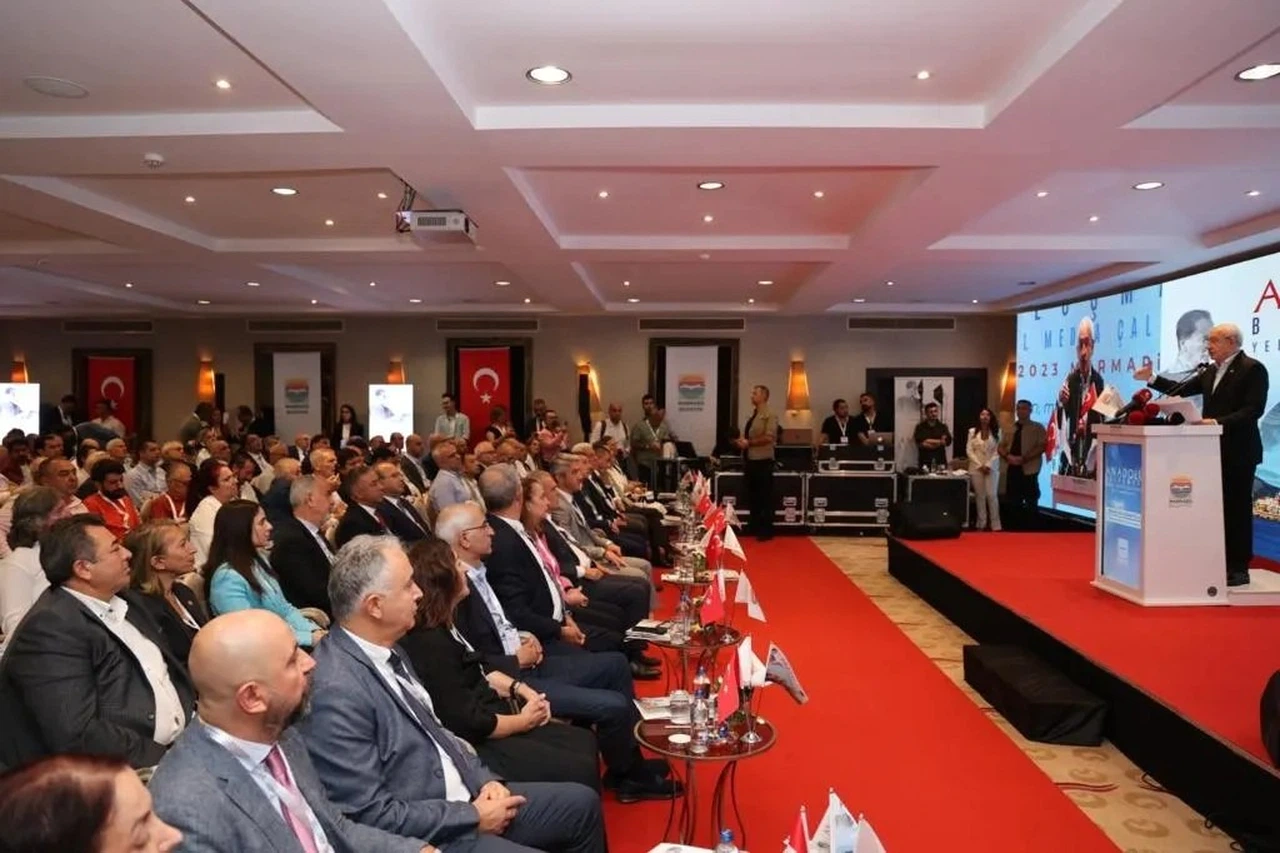 Yerel Basının Sorunları Marmaris’te Ele Alındı