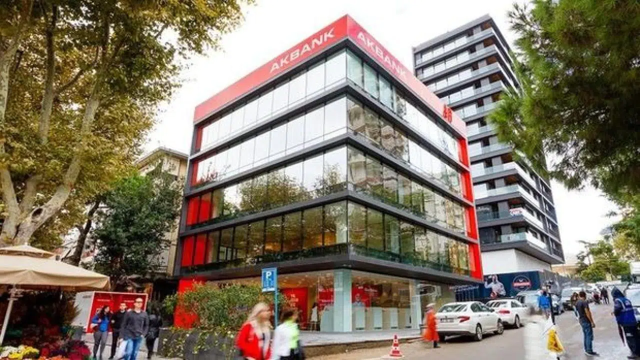 Özgür Demirtaş'ın Akbank'taki Görevine Son Verildi