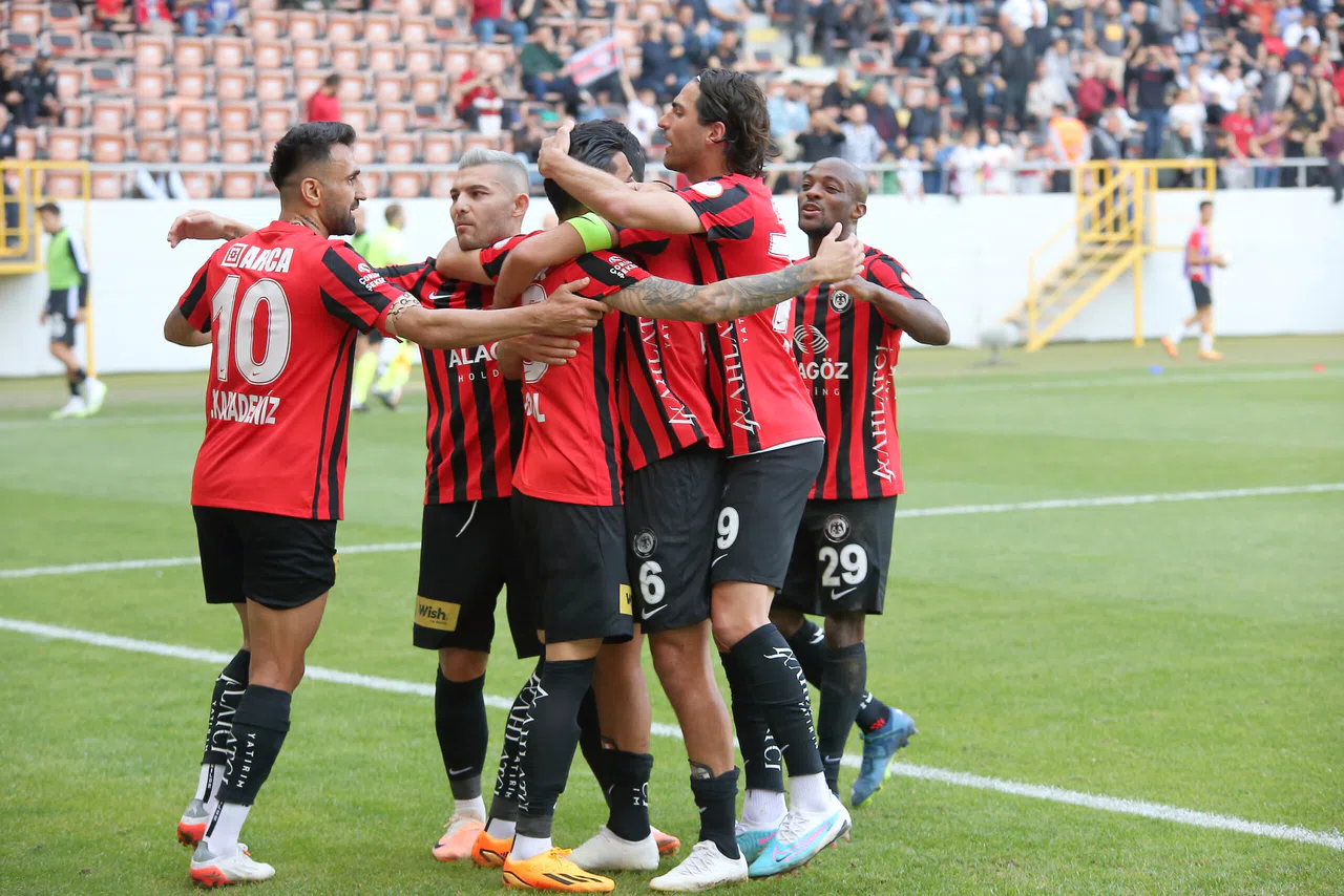 Evde Yine Puan Kaybı: 2-3