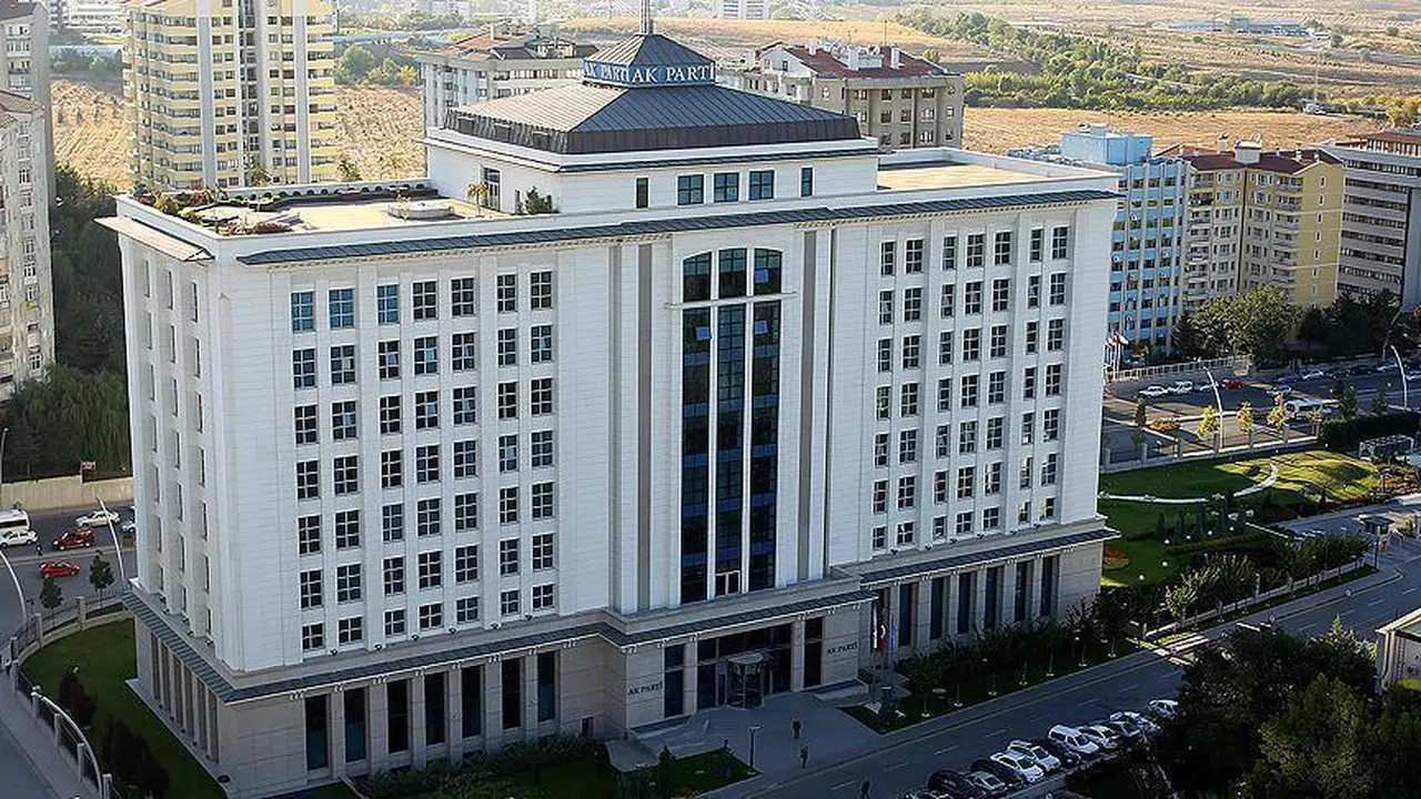 Ahlatcı: İlk Günkü Aşkla Durmak Yok Yola Devam