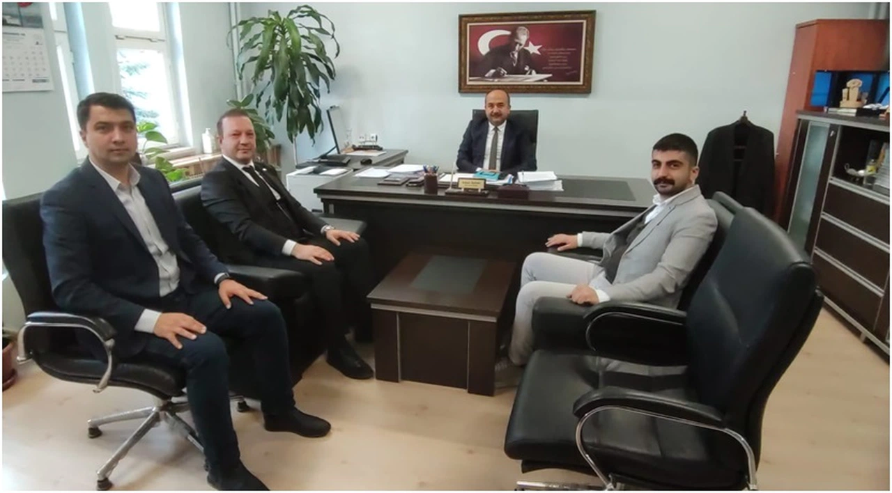 Birbirlerine Hayırlı Olsun Dediler