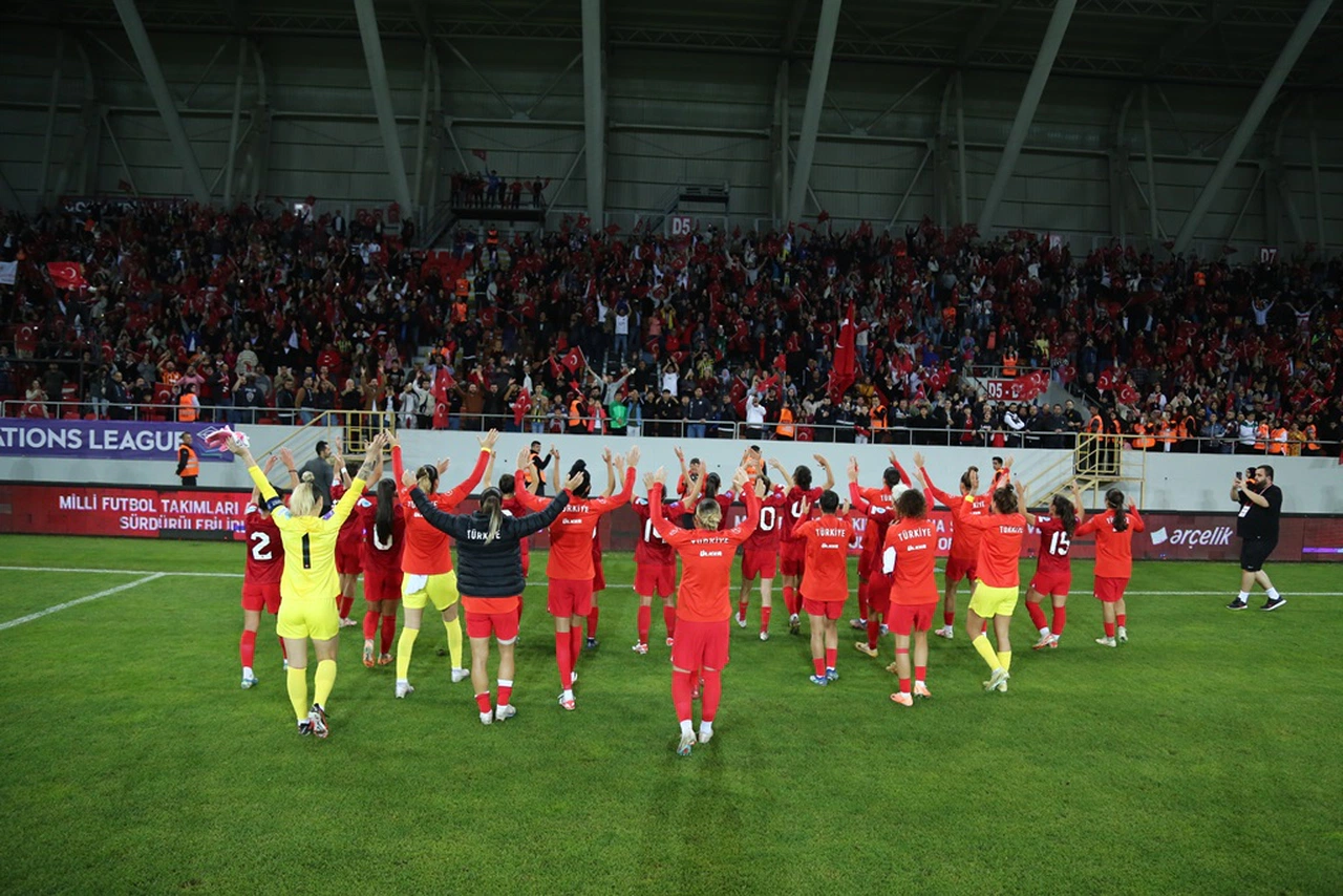Cumhuriyet Kadınları Çorum’da Lig Atladı