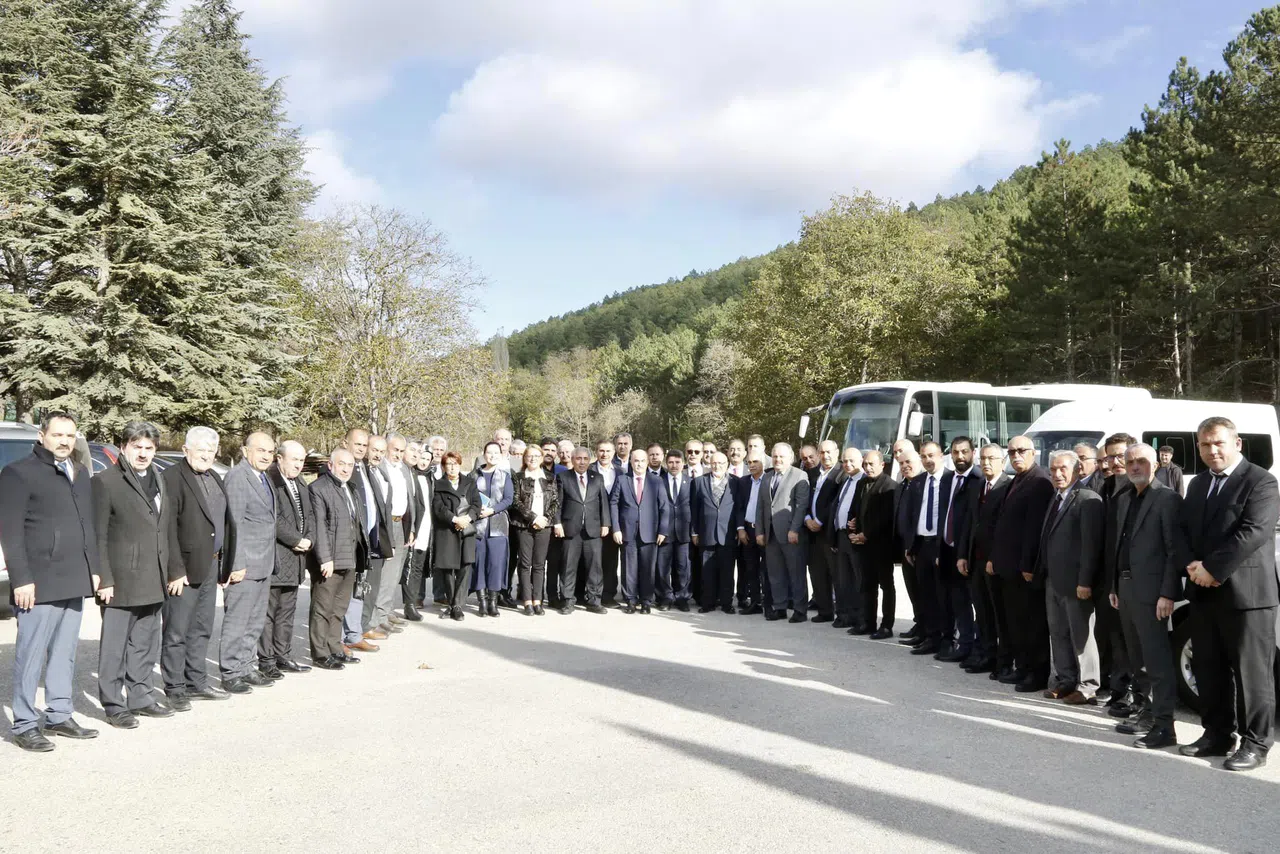 Validen, İl Genel Meclisi Üyelerine Ziyaret