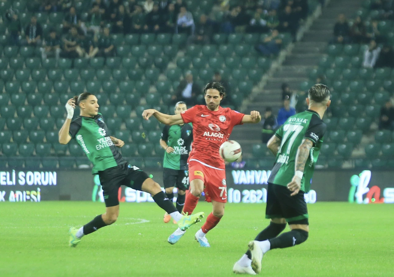 Üç Haftadır Gol Atıyor