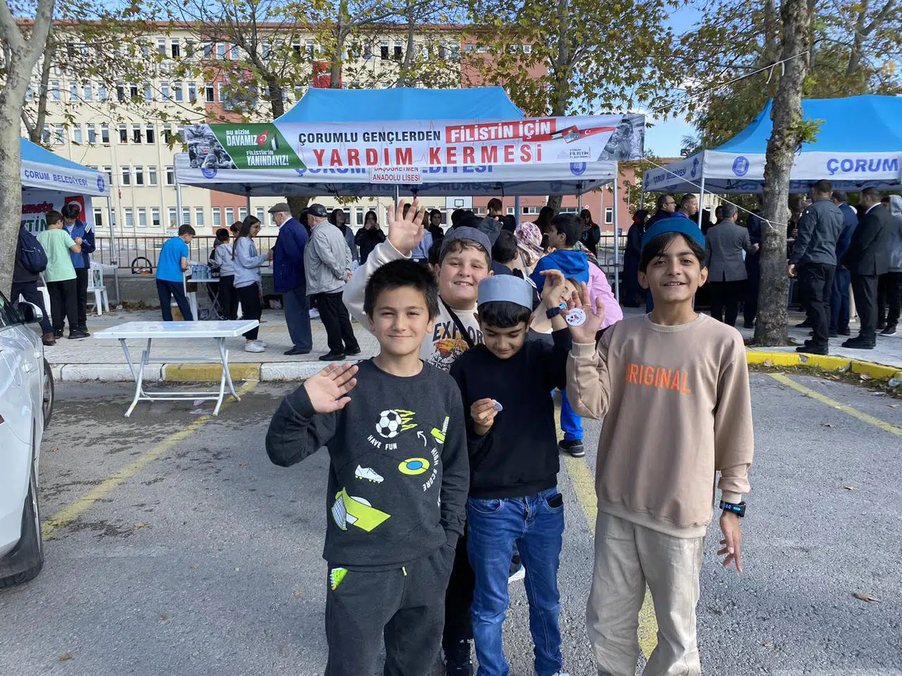 Yedi Okuldan Filistin’e Yardım