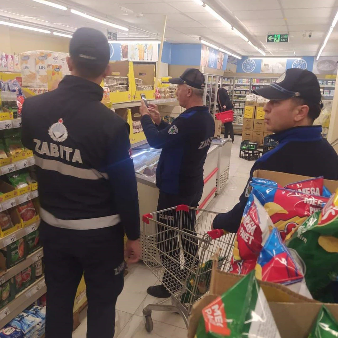 Zabıta Ekiplerinden Market Denetimi