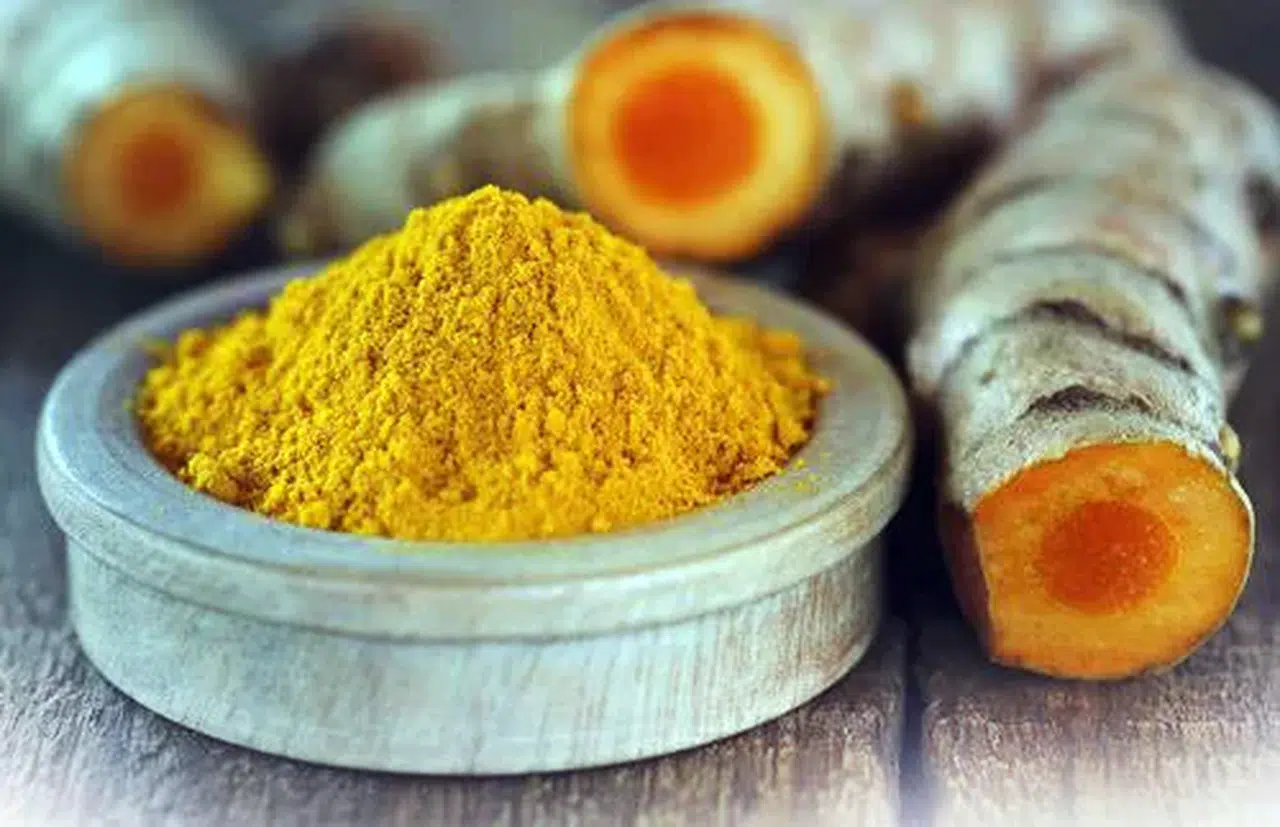 Zerdeçalın Faydaları Nelerdir? Kansere Karşı Koruma Sağlar!