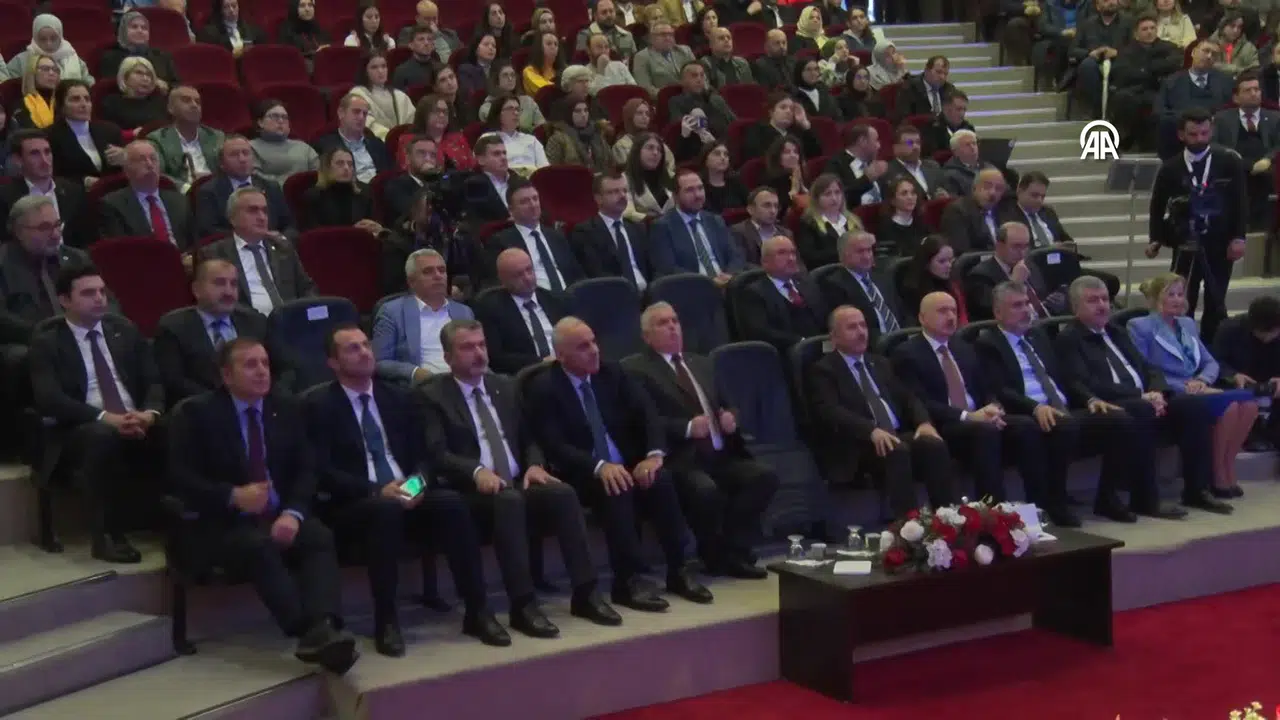 Bakan Kacır "Yapay Zeka ve Robotik Kodlama Merkezi"Nin Açılışında Konuştu:
