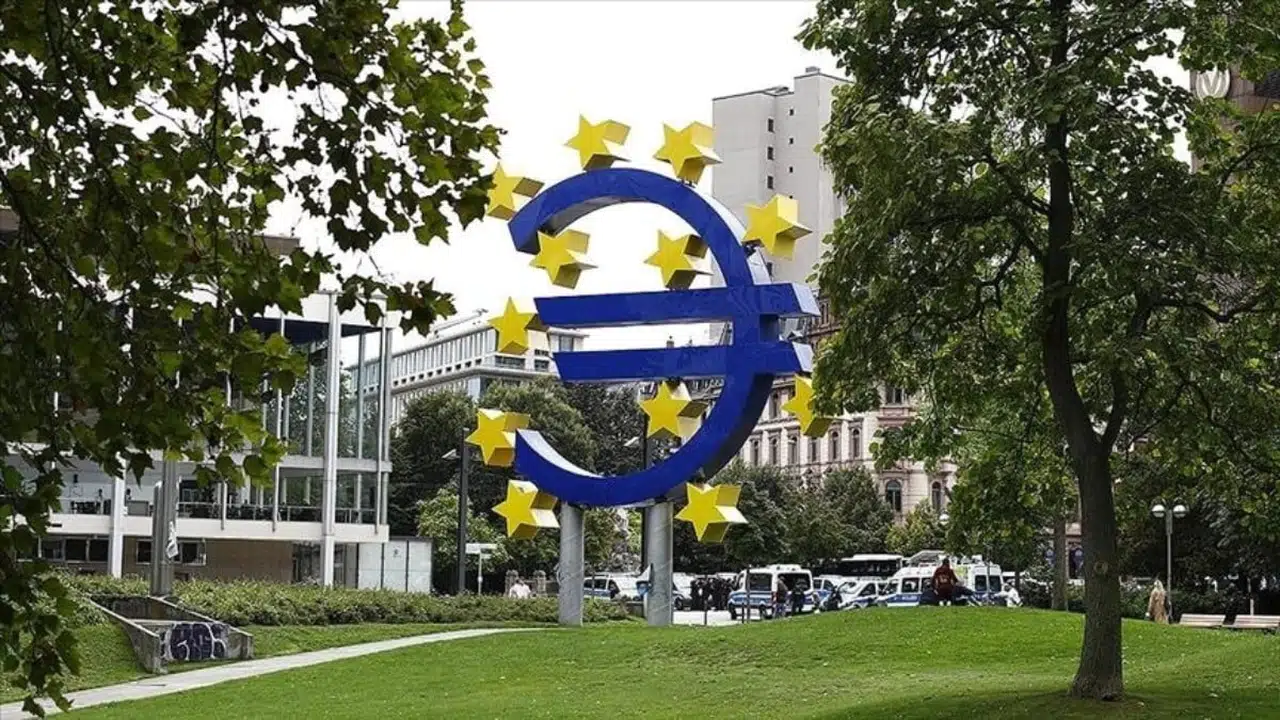 EURO Bölgesi'nin Ekimde Yıllık Enflasyonu: Yüzde 2,9